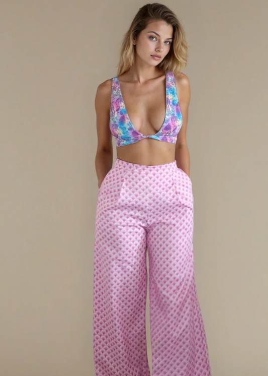 Karma Triangle top