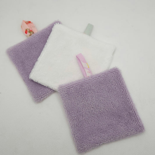 sponge side of the wipe