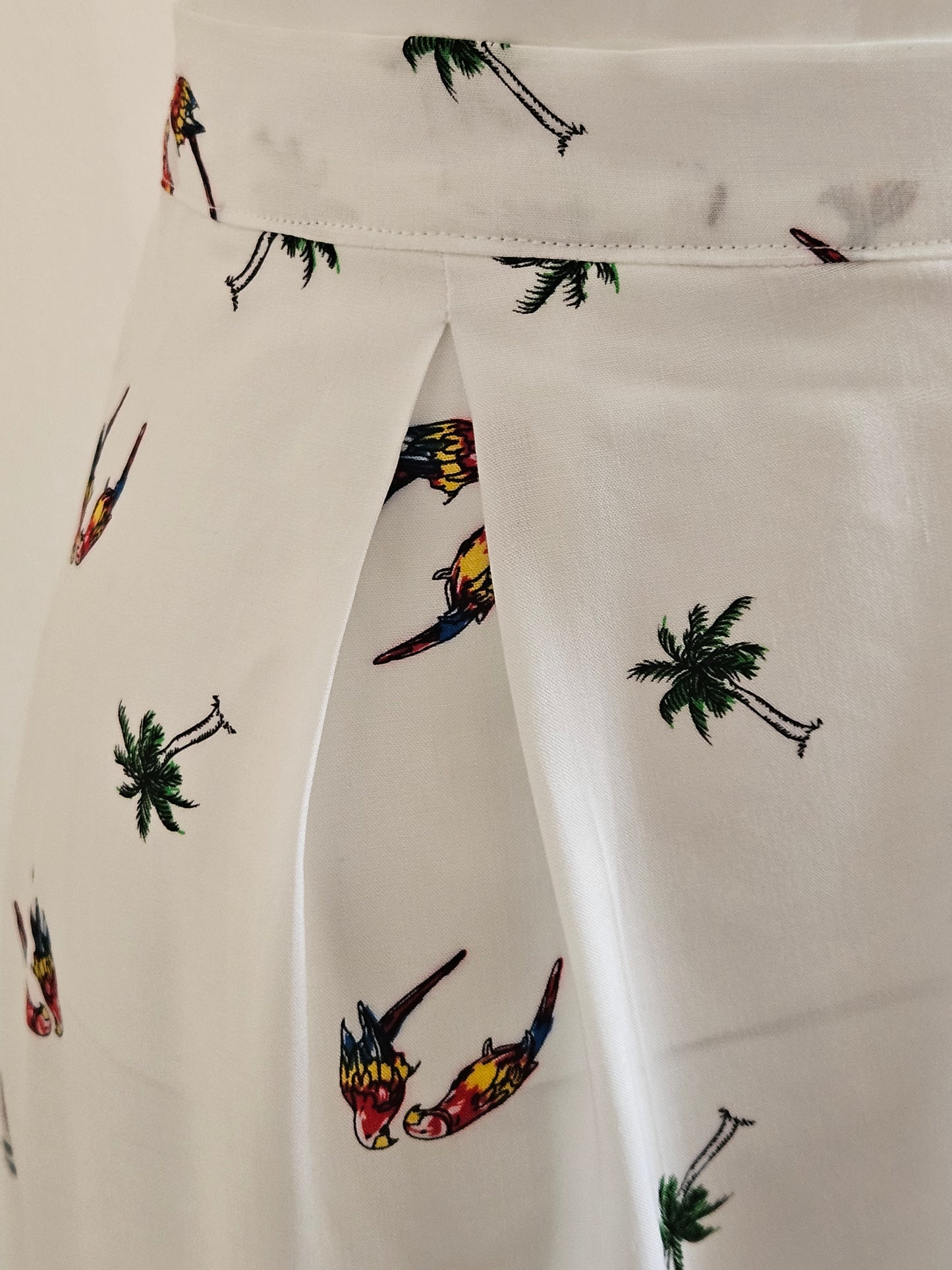 Parrot Design Short