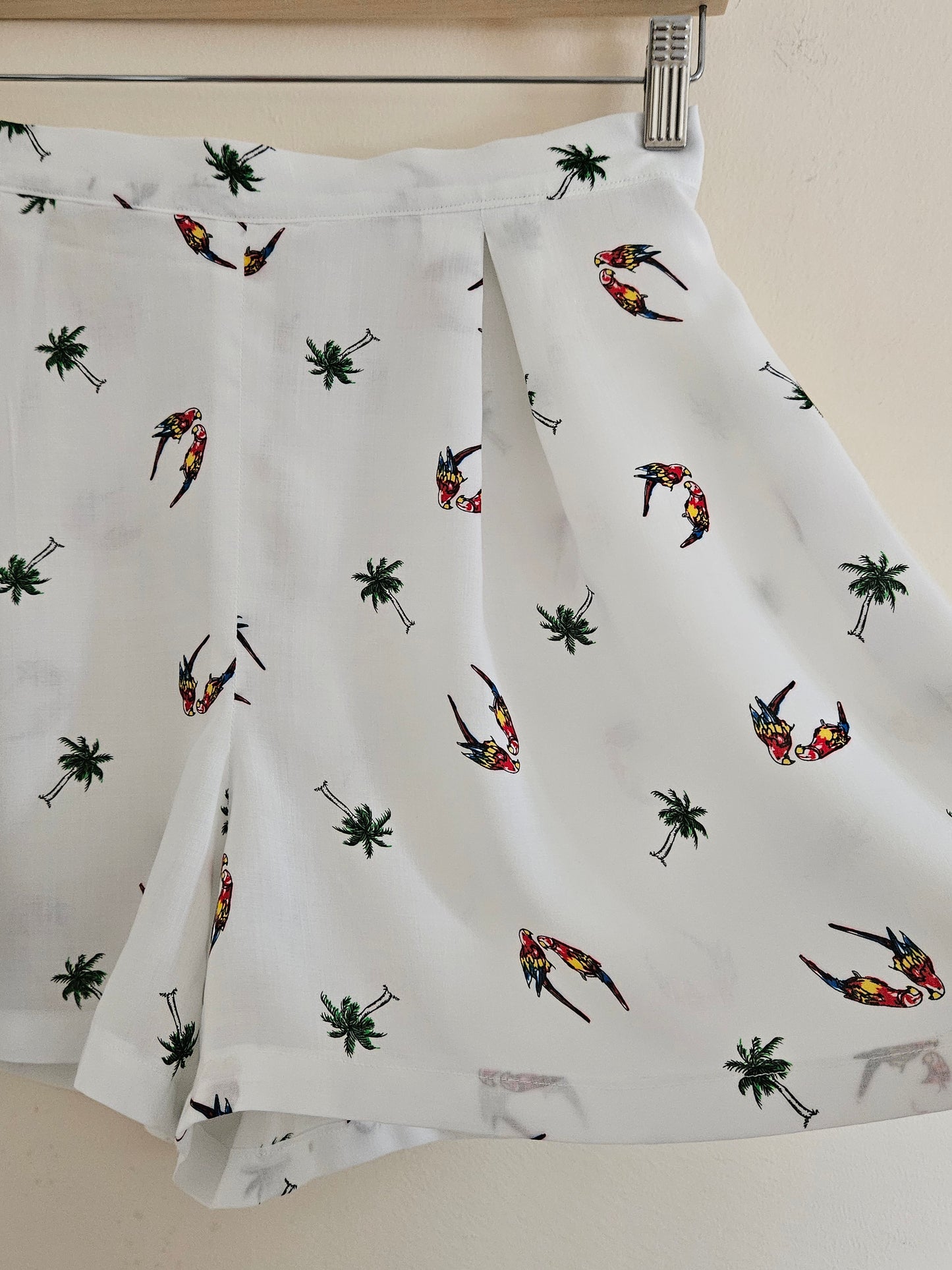 Parrot Design Short